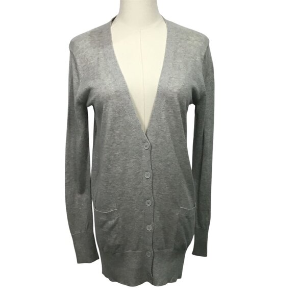 🩶 GAP Classic Button-Front Cardigan – Brand New w/ Tags! 🩶 - Picture 1 of 5